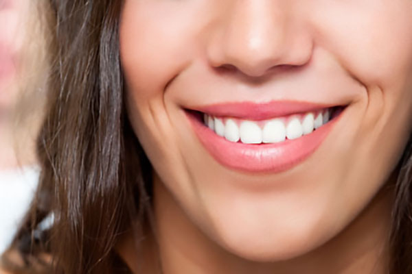 smile-makeover-the-cosmetic-benefits-of-dental-crowns